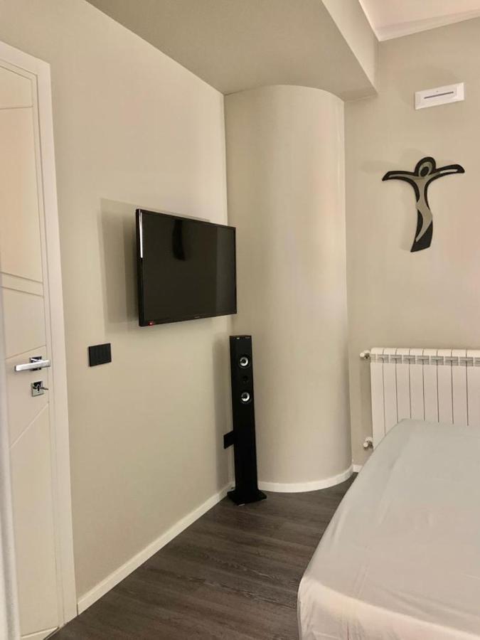דירות Relais Casa Via Generale Del Buono 13 מילאצו מראה חיצוני תמונה