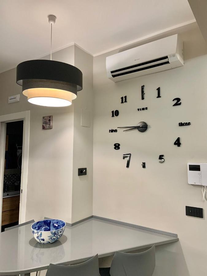 דירות Relais Casa Via Generale Del Buono 13 מילאצו מראה חיצוני תמונה